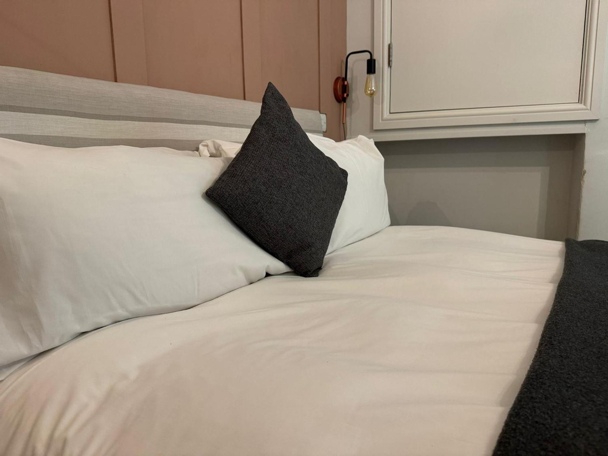 El Camino Suites Stamford Szoba fotó